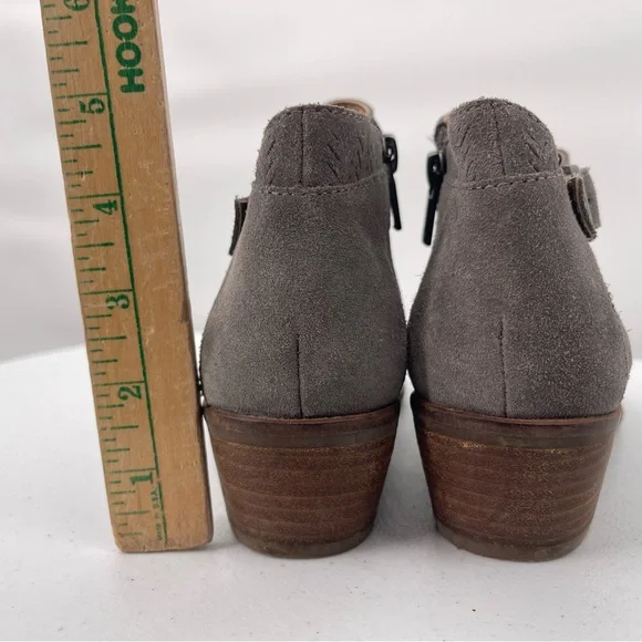 lucky brand follia gray perforated pointed toe ankle boots - Picture 9 of 10